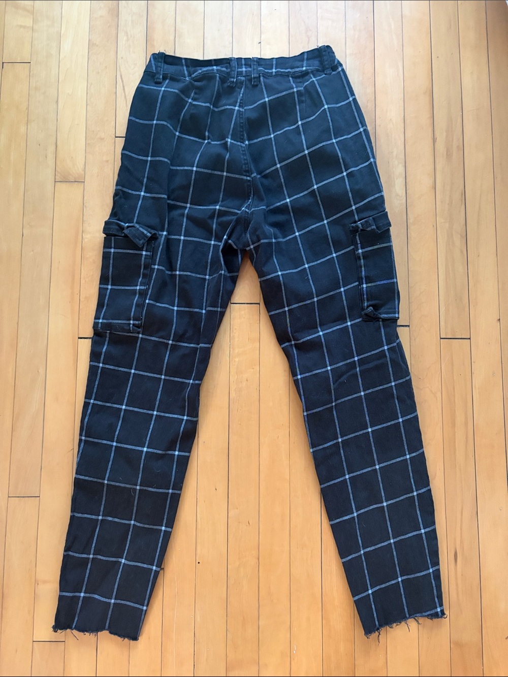 Black Skinny Cargo Pants - Hot Topic - Picture 3 of 3